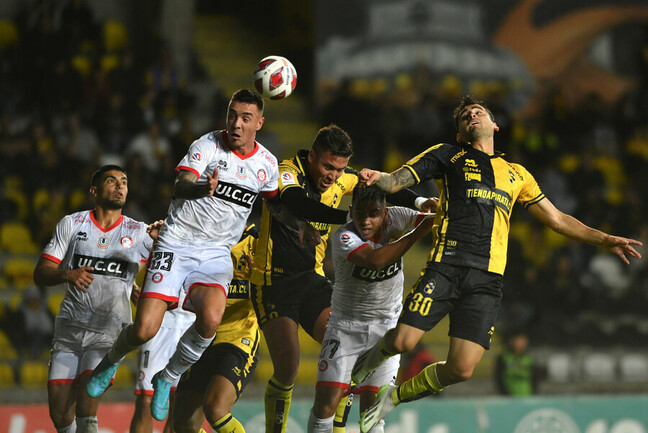 Coquimbo Unido y Unión La Calera salen a la cancha en la Copa Sudamericana