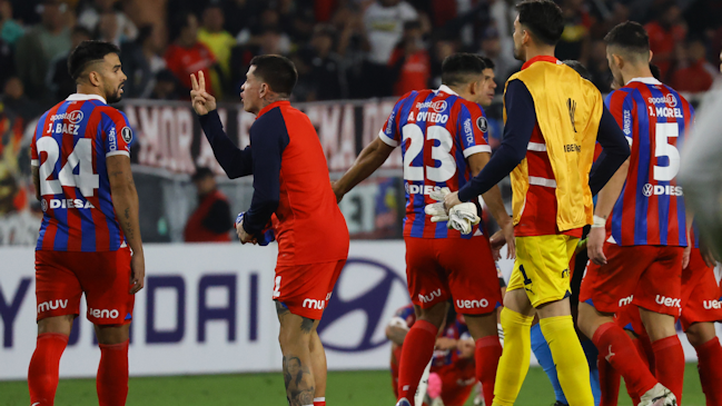 Cerro Porteño protestó en redes sociales un “error arbitral” tras derrota ante Colo Colo