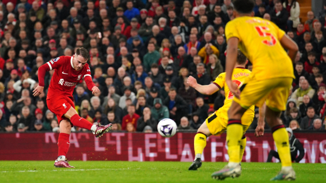 Alexis Mac Allister convirtió un golazo que impulsó la victoria de Liverpool ante Sheffield