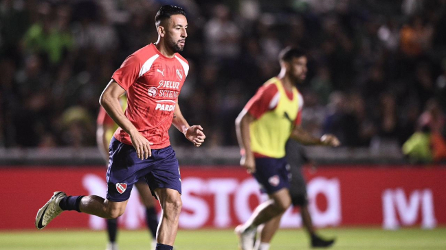 Independiente derrotó a Banfield de visita y con Mauricio Isla como titular
