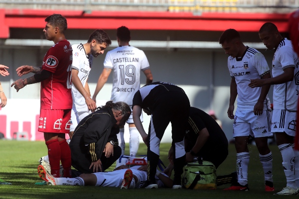 ¿Estará ante Fluminense? Lucas Cepeda salió con molestias en Colo Colo ante Ñublense