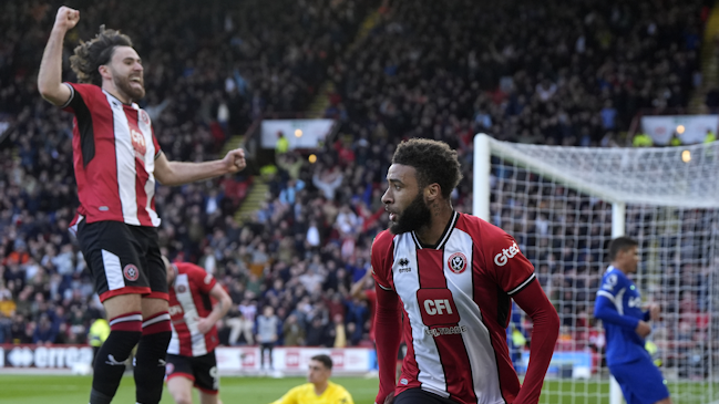 Ben Brereton tuvo presencia con Sheffield en agónico empate ante Chelsea en Premier League