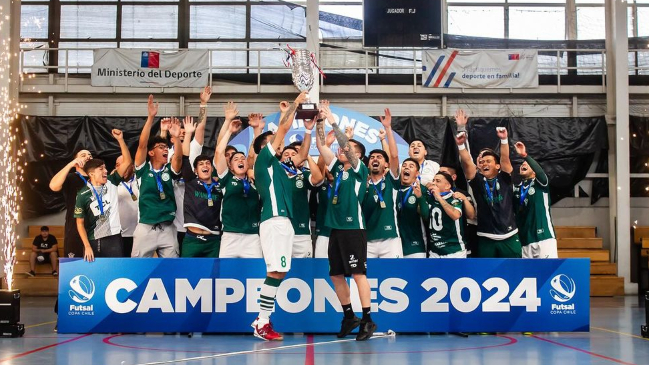 Jugador de Santiago Wanderers “canchereó” frente a Colo-Colo y encendió los ánimos en la final de la Copa Chile de Futsal