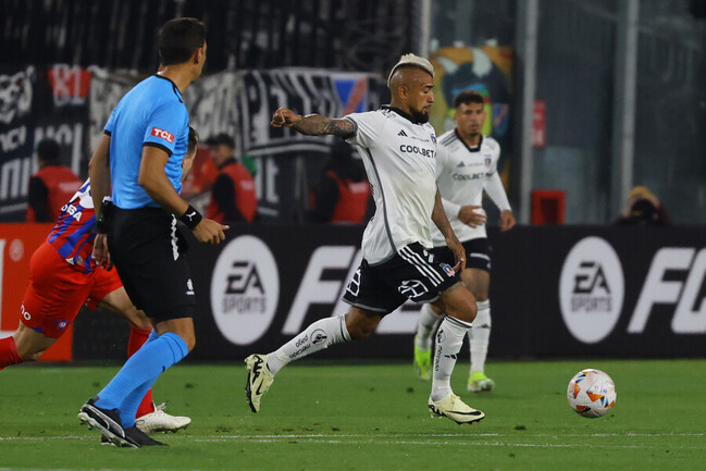 Colo-Colo tendrá un árbitro venezolano en su duelo frente Fluminense
