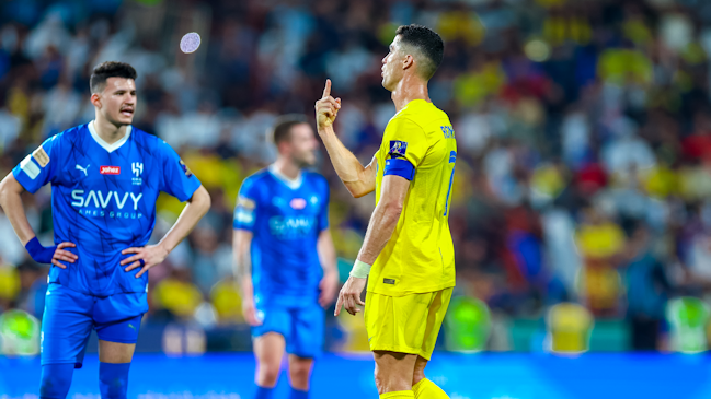 ¡Descontrol total! Cristiano amagó con golpear al árbitro al ser expulsado en duelo de Al Nassr y Al Hilal