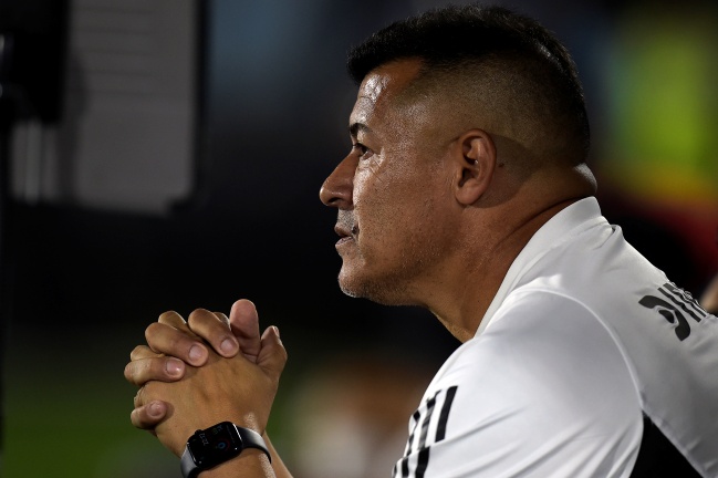 Jorge Almirón: “Si el equipo pasa de fase, puede crecer mucho más”