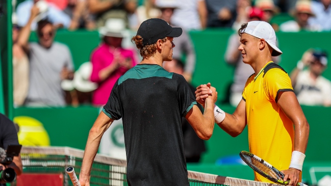 Holger Rune explotó contra el árbitro y el público por polémico punto en su derrota con Sinner