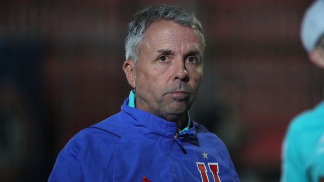 Gustavo Álvarez planificó desde el primer entrenamiento cambiarle la cara a la U