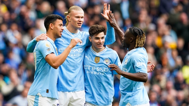Manchester City apabulló a Luton Town para volver a presionar a los líderes Arsenal y Liverpool