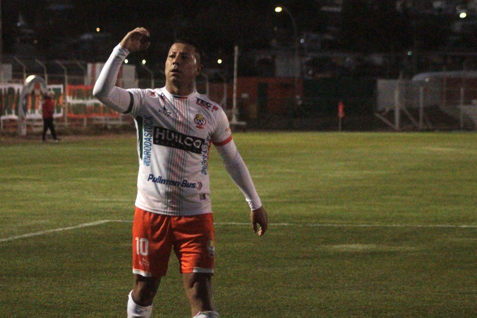 Cobresal derribó a Copiapó en El Salvador y tomó oxígeno en la parte baja de la tabla