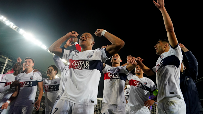 Mbappé derribó a Barcelona en el Olímpico de Montjuïc y metió a PSG entre los cuatro mejores
