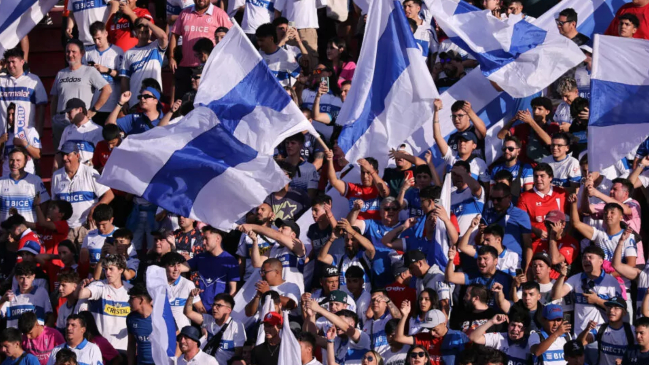 U. Católica anunció “promoción única” en entradas para choque con Colo Colo
