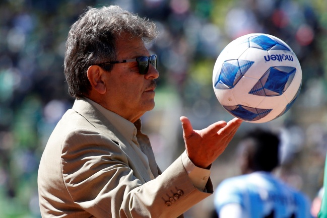 Pescador de Hombres: La vida de “Peineta” Garcés en Juan Fernández