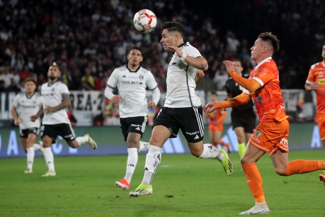 Los cambios que prepara Almirón en Colo Colo para enfrentar a la UC