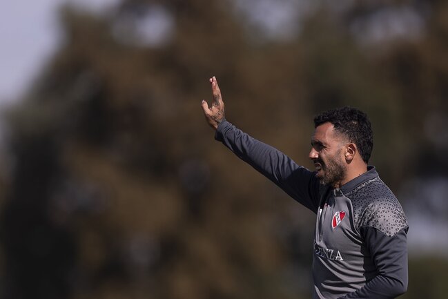 Carlos Tévez fue internado por fuertes dolores en el pecho