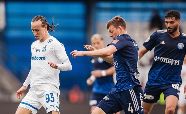 Jordhy Thompson y su equipo sufrieron derrota en Rusia