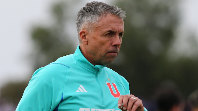 Gustavo Alvarez vivirá un especial duelo en la visita de la U a Huachipato