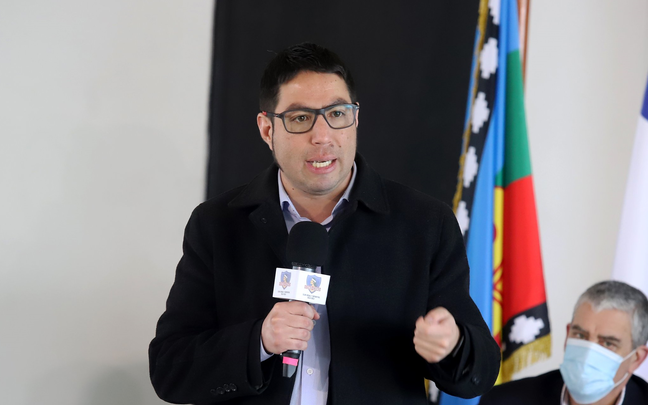 El presidente de Colo Colo definió su voto para la elección de Blanco y Negro