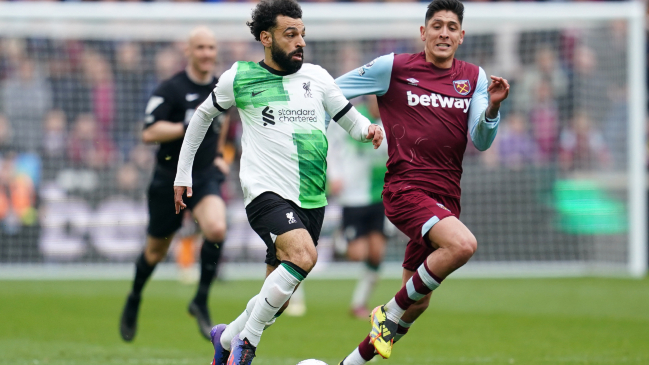 Jürgen Klopp y Mohamed Salah tuvieron fuerte discusión en pleno empate de Liverpool