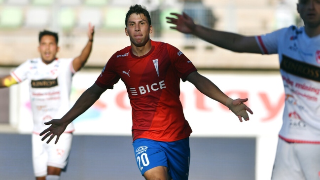 Universidad Católica volvió al triunfo tras vencer a un complicado Deportes Copiapó