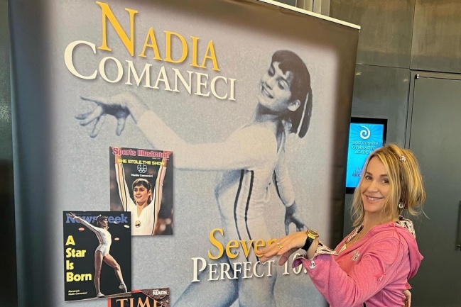 La rutina de suelo de Nadia Comaneci a los 62 años