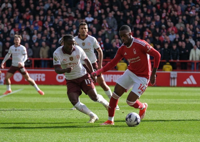 ¿Por qué se juega la Premier League este jueves?
