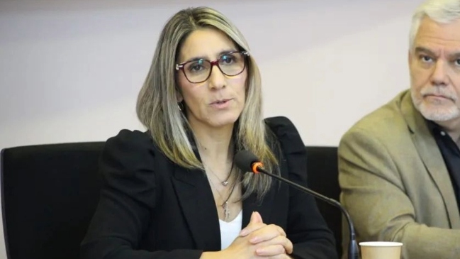 Diputada Erika Olivera salió en defensa de Santiago Ford sobre el caso “garrochas”