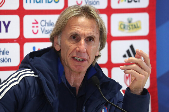 Ricardo Gareca: Bielsa marcó una tendencia en Chile que le gustó a la gente, pero yo tengo otra manera