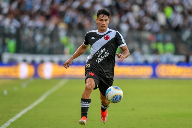 El Vasco de Galdames y Medel volvió a perder en el Brasileirao