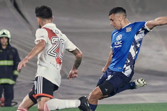 El día en que Ulises Ortegoza le dio el triunfo a Talleres en la agonía ante River Plate