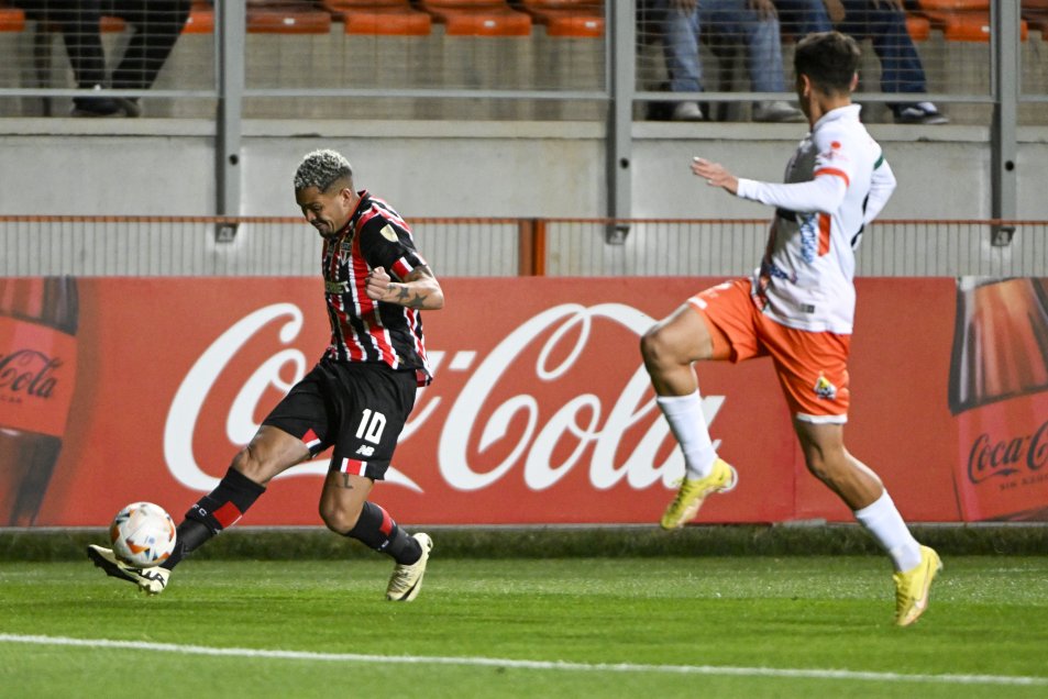 Sao Paulo selló su avance en Copa Libertadores a costa de un Cobresal que dijo adiós al torneo
