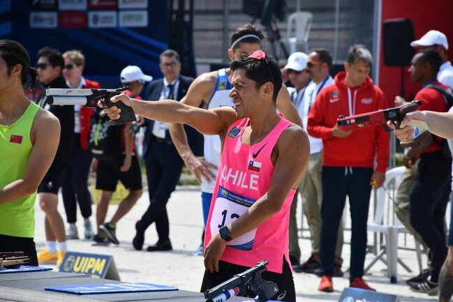 Esteban Bustos volvió a brillar en una Copa del Mundo de Pentatlón