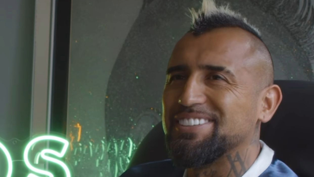 Arturo Vidal se hizo partner de depiladoras de vello corporal