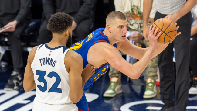 Nuggets tuvo una noche excepcional y descontó en playoffs ante Timberwolves