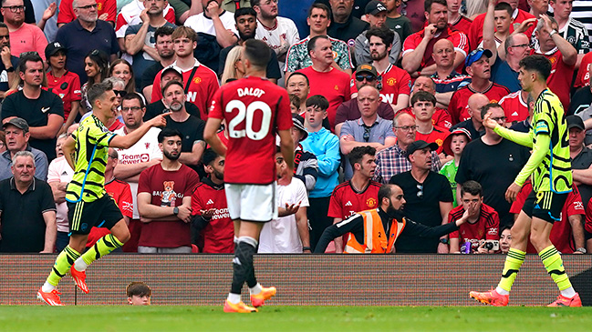 Arsenal sigue ilusionado con ganar la Premier League gracias a Leandro Trossaard