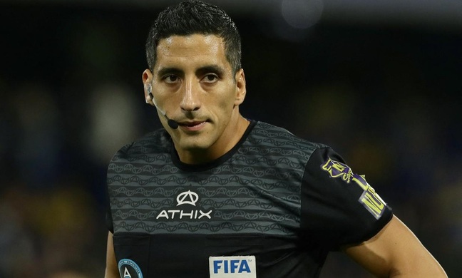 Árbitro que dirigirá Colo Colo y Alianza Lima fue un “héroe” en Argentina