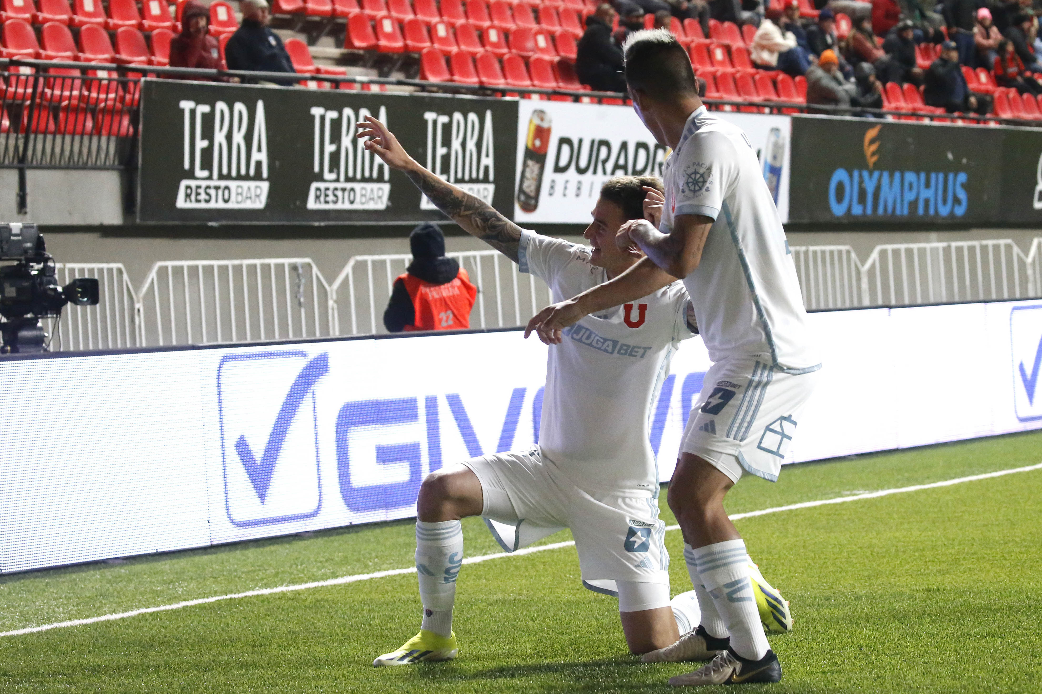 Franco Calderón celebró su cumpleaños anotando su primer gol en la U