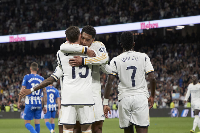 Real Madrid sacó su chapa de campeón y goleó en la liga española