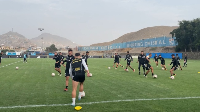 Colo Colo realizó su práctica en Lima: Revisa las imágenes