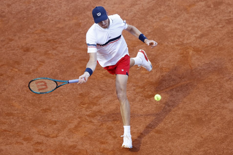 Jarry reaccionó con categoría ante Tsitsipas y se quedó un tremendo triunfo para seguir en Roma