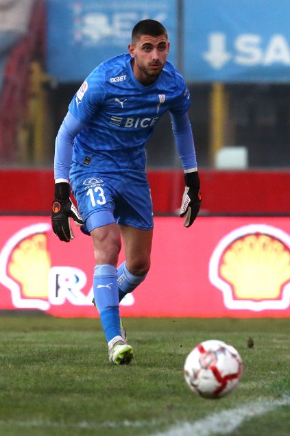 Con cambio de esquema: La oncena estelar de la UC para medirse al líder U. de Chile