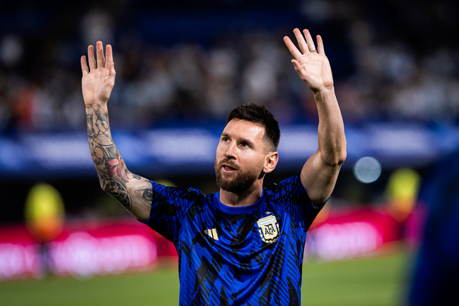 Lionel Messi al “rescate”: El astro recibió una llamativa propuesta para ayudar a Argentina
