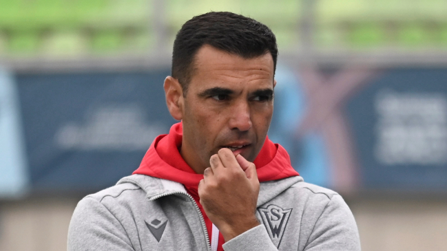 Santiago Wanderers se quedó sin DT tras el empate con Curicó Unido