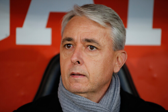 Tiago Nunes: “Supimos jugar con uno menos sin dejar de ser ofensivos”