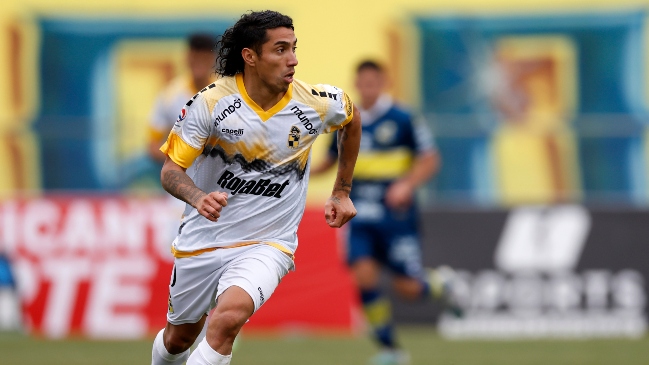 Colo Colo está a “detalles” de amarrar a Luciano Cabral y busca retener a dos figuras