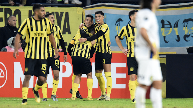 Peñarol logró la clasificación a octavos de final de Copa Libertadores después de 13 años