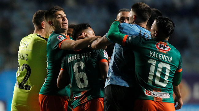 Jugador de O’Higgins recibió un duro castigo por agredir a un árbitro