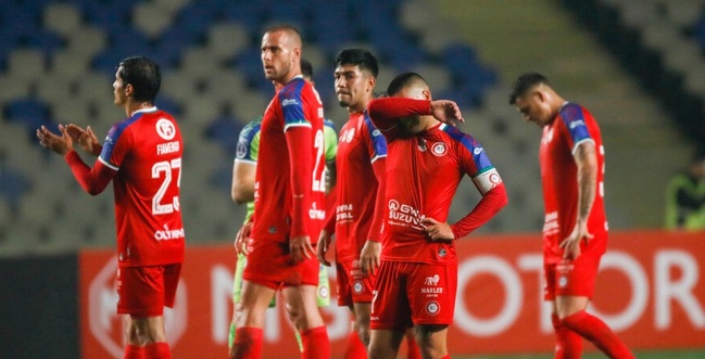 Unión la Calera extendió su mal momento del campeonato nacional a la Copa Sudamericana