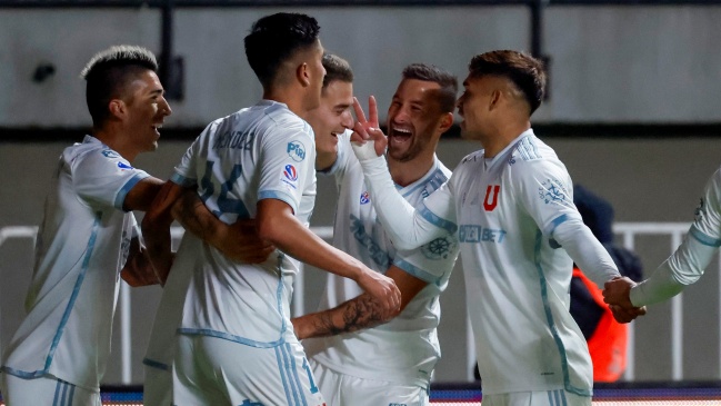 Con dos cambios y sin Ojeda: La formación de la U para cerrar la primera rueda