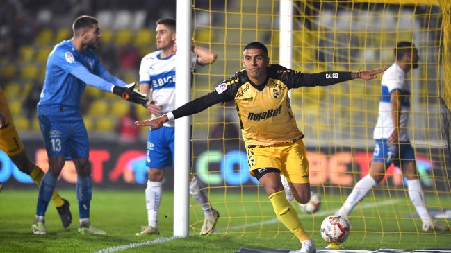 Coquimbo Unido logró triunfazo ante la UC y le respira en el oído a la U por el liderato exclusivo